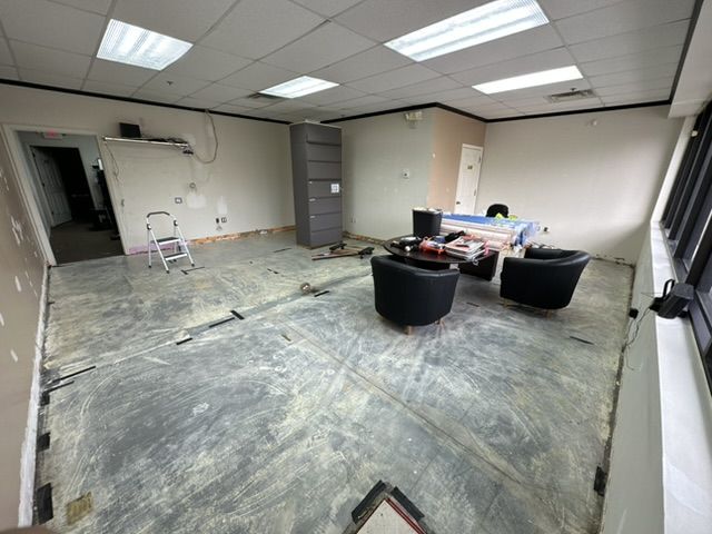 alternate-office-01-before